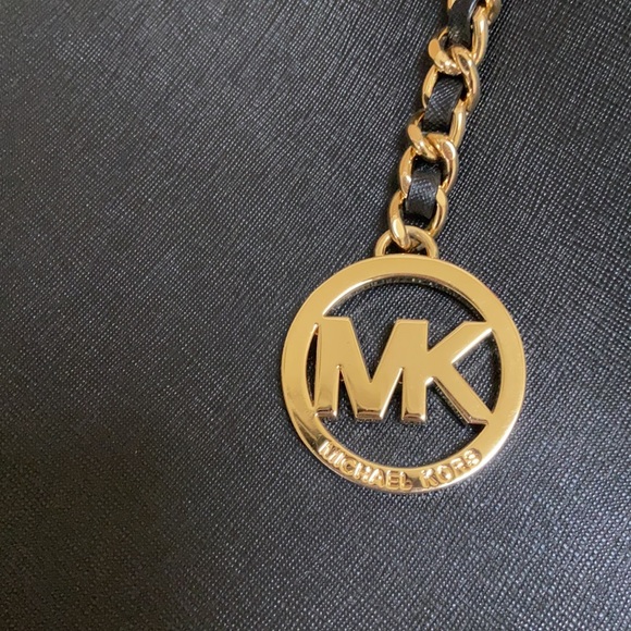 Michael Kors chain large tote NWOT - Picture 5 of 16